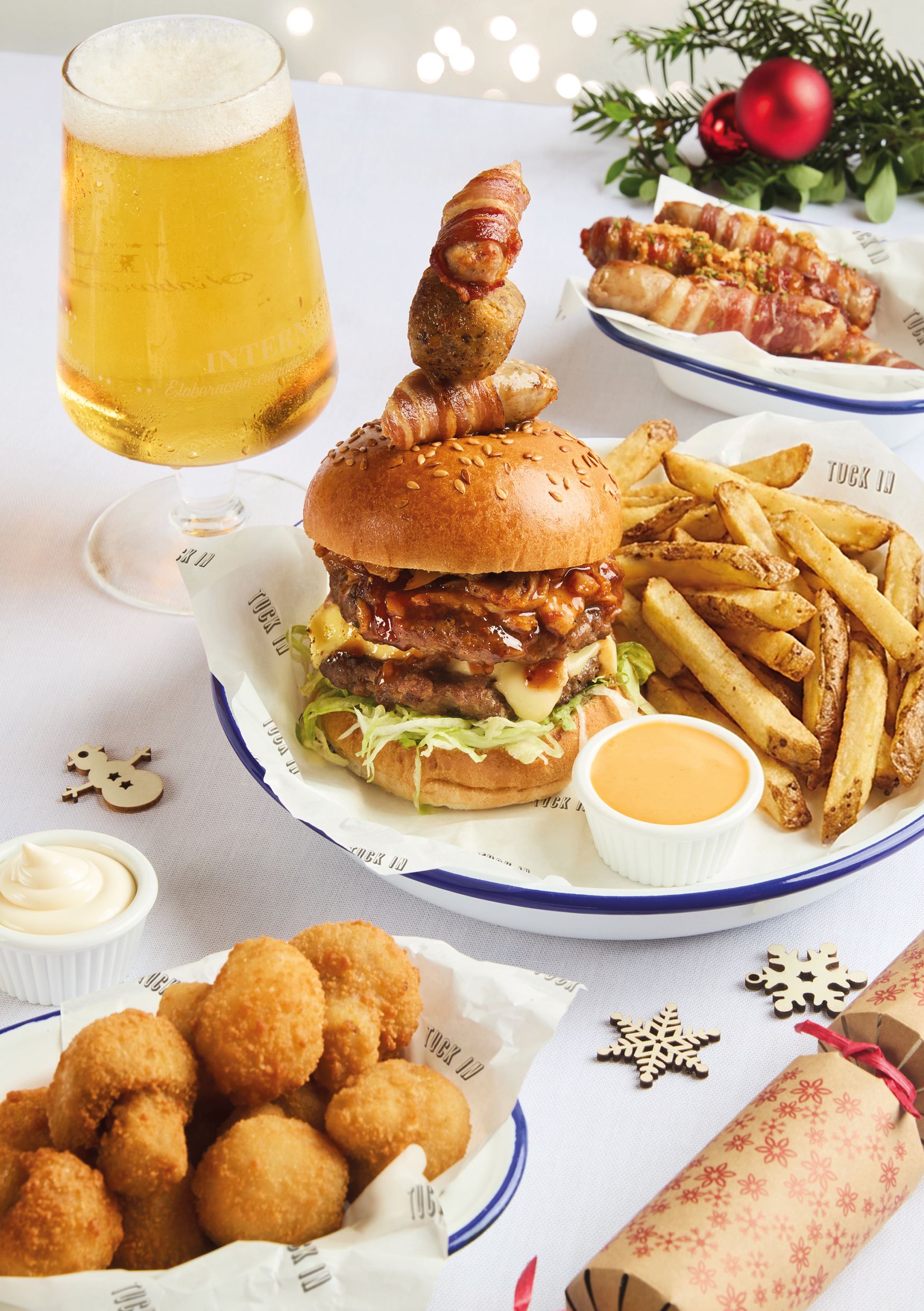 Festive Lunch & Dinner at The Red Lion in Newburgh Village